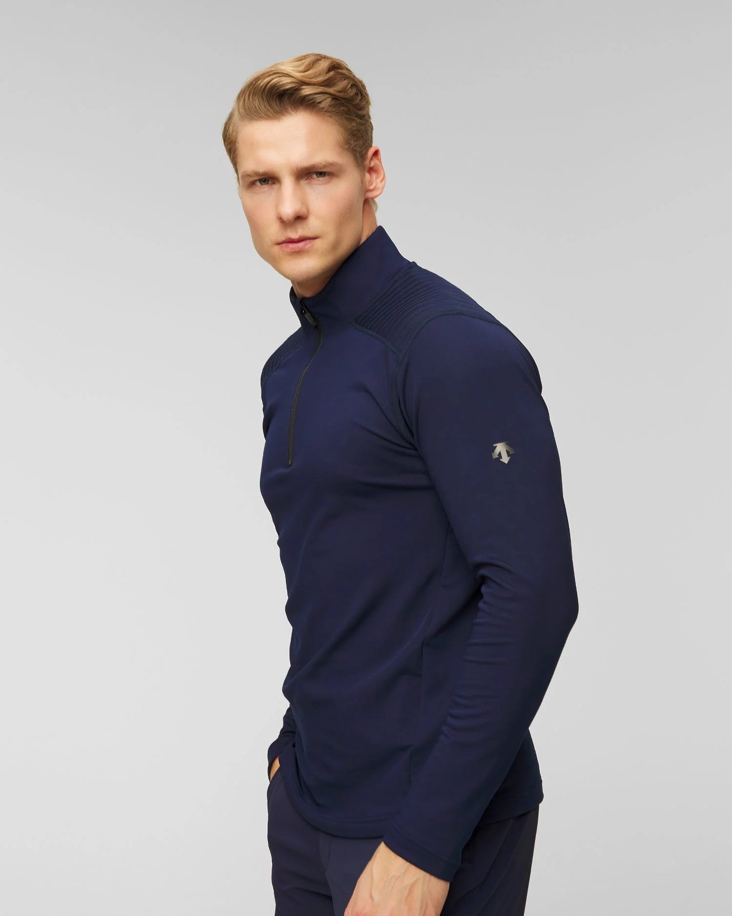 Descente Piccard T-Neck Shirt Men dnt.