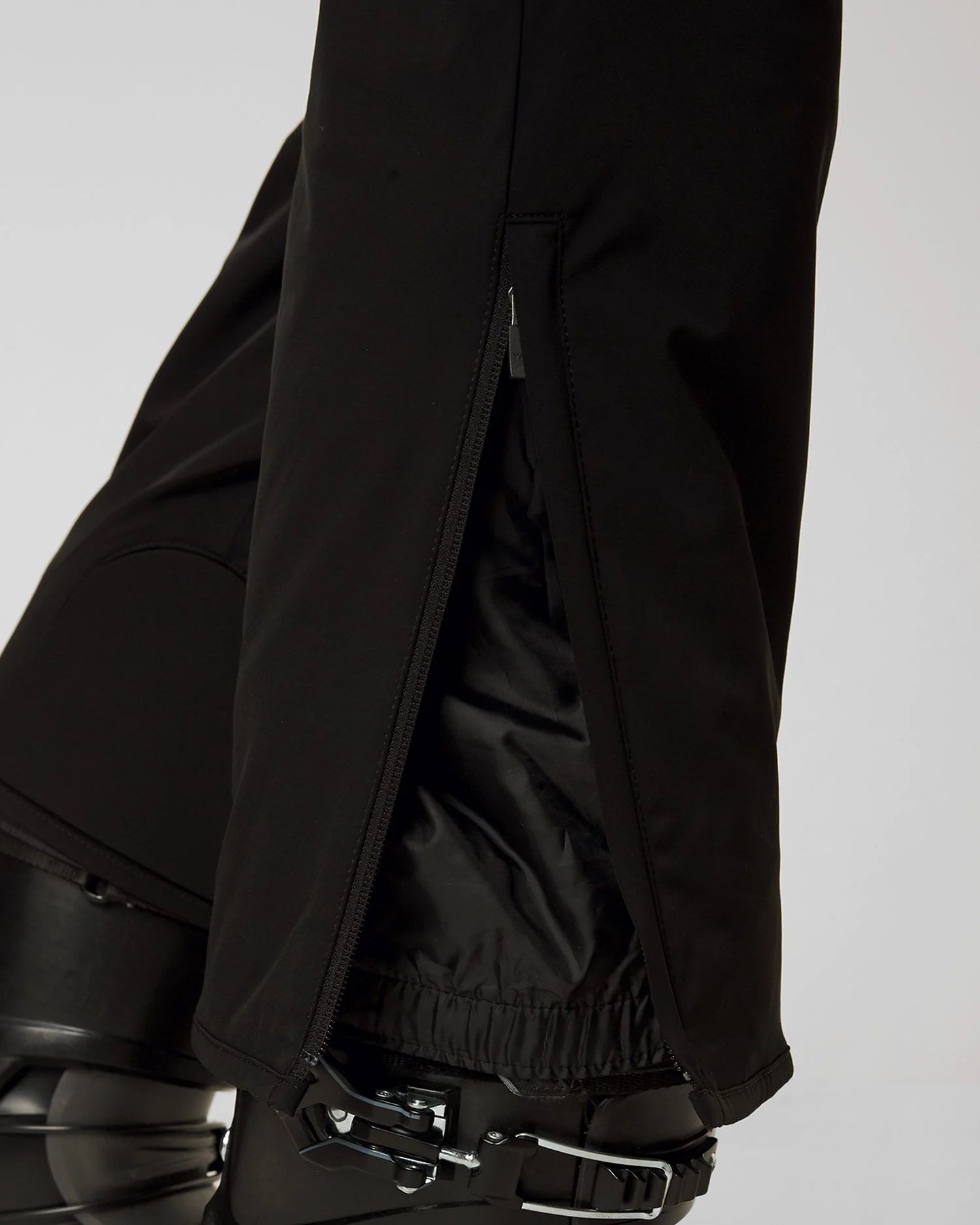 Descente Swiss Insulated Pant M black.