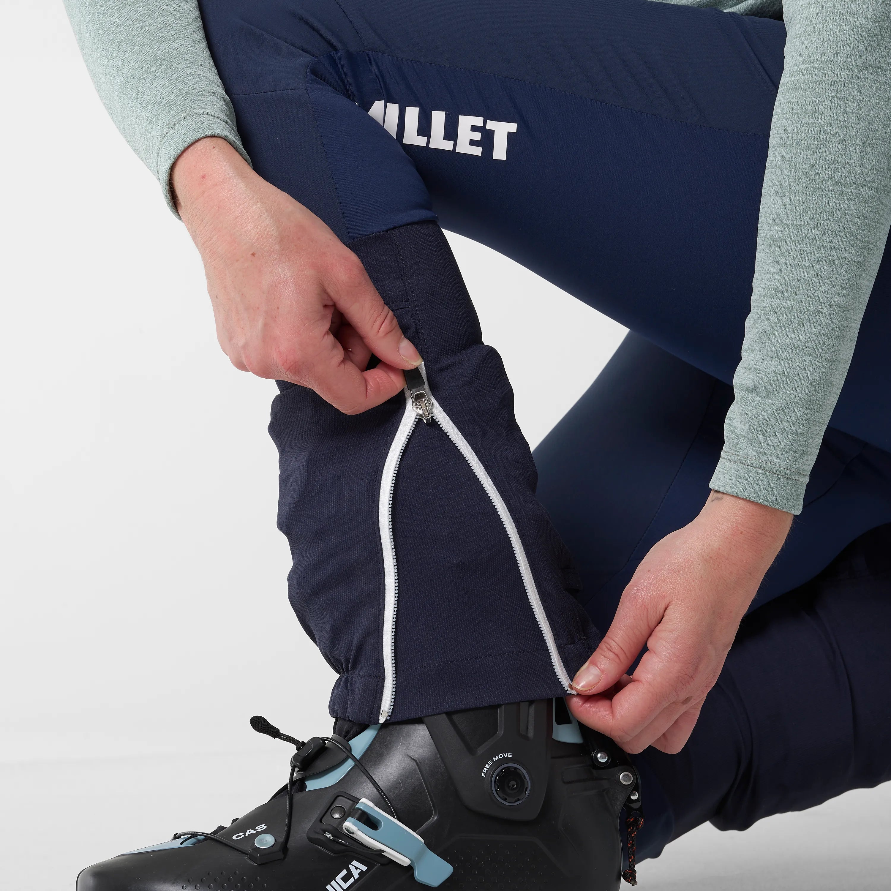 Pierra Ment Tight Pants Women | BOTËGHES LAGAZOI