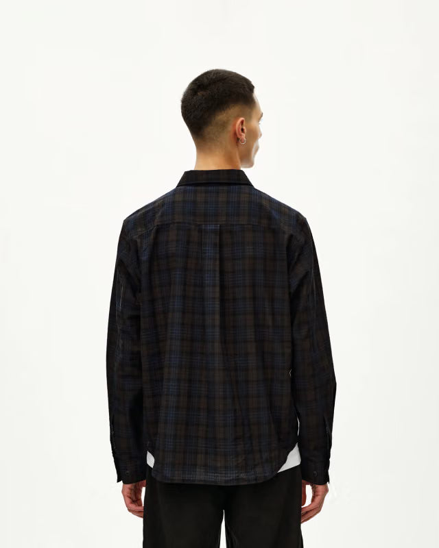 Off-Race Seersucker Shirt Man